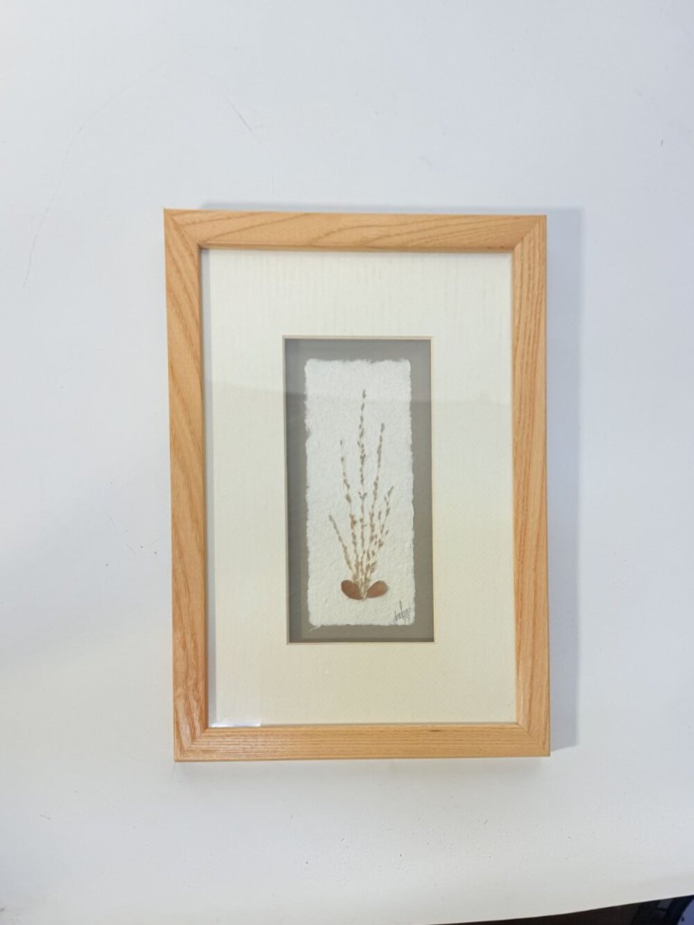 Wall Decor Handcrafted Floral Paper Art Vintage Sculptural Shadow Box Tiny Flowe - Picture 2 of 16